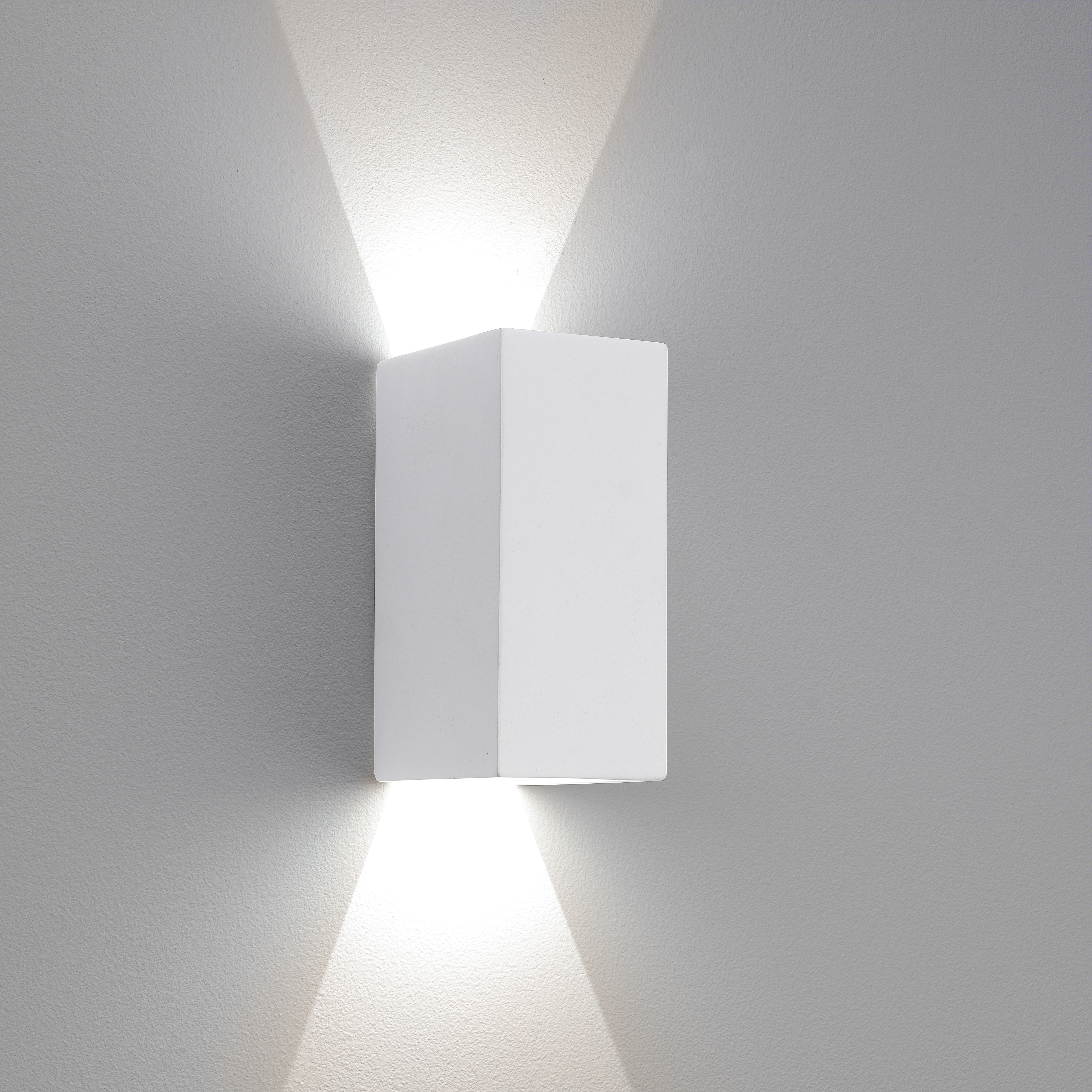 Astro 1187014 Parma 160 W/Lgt c/w LEDs