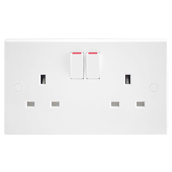 BG 922 Socket Switched 13A SP