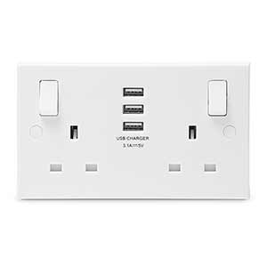 BG 922U33 Socket Swd   USB Charger 2G