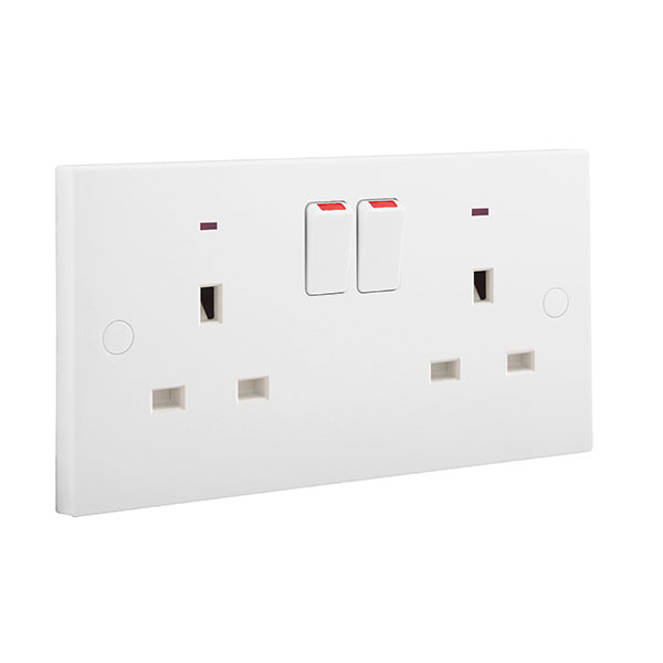 BG 926 Socket   Neon Switched 2x13A