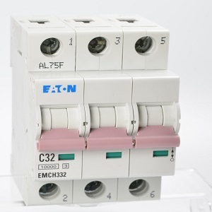 Eaton EMCH306 MCB TP C 6A