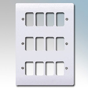 MK K3639WHI Frontplate 12 Module