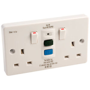 Europa RCD13ASSA Socket 2G RCD 13A Plas